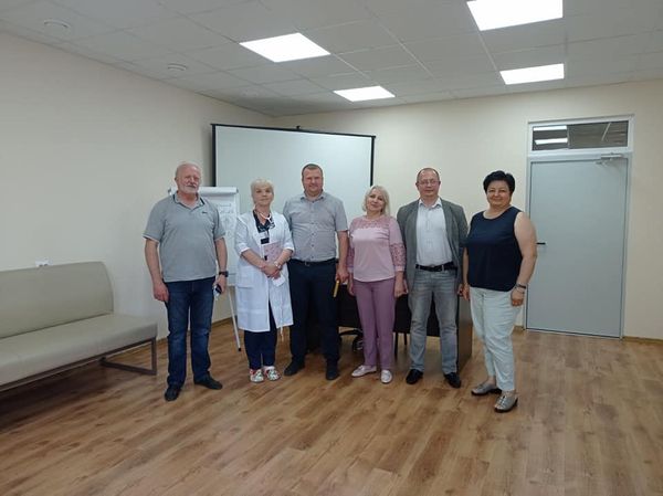 У конференц-залі Діагностичного центру лікарні відбулася зустріч представників екстреної медичної допомоги У конференц-залі Діагностичного центру лікарні відбулася зустріч представників екстреної медичної допомоги