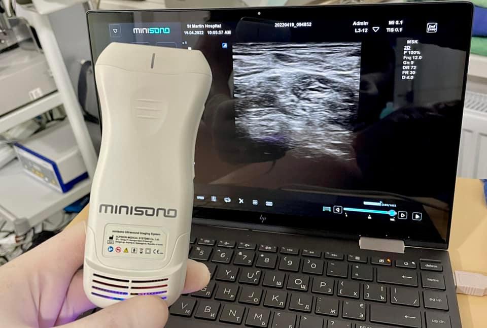 Лікарі-анестезіологи Лікарні святого Мартина активно використовують в своїй практиці ультразвукову діагностичну систему нового покоління Minisono
