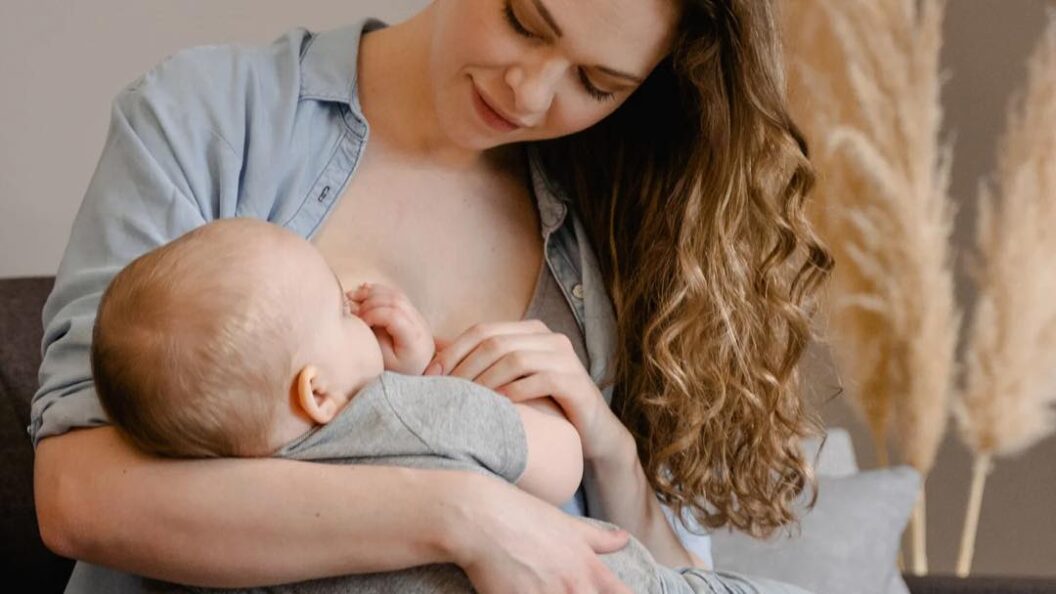 Зберегти грудне вигодовування - це найкраще, що мама може зробити для здоров’я свого малюка