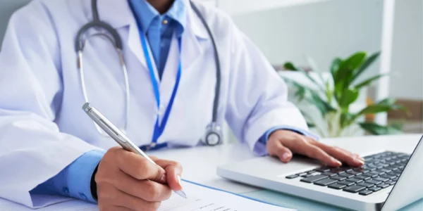 Як переселенцям отримати вузькоспеціалізовану медичну допомогу