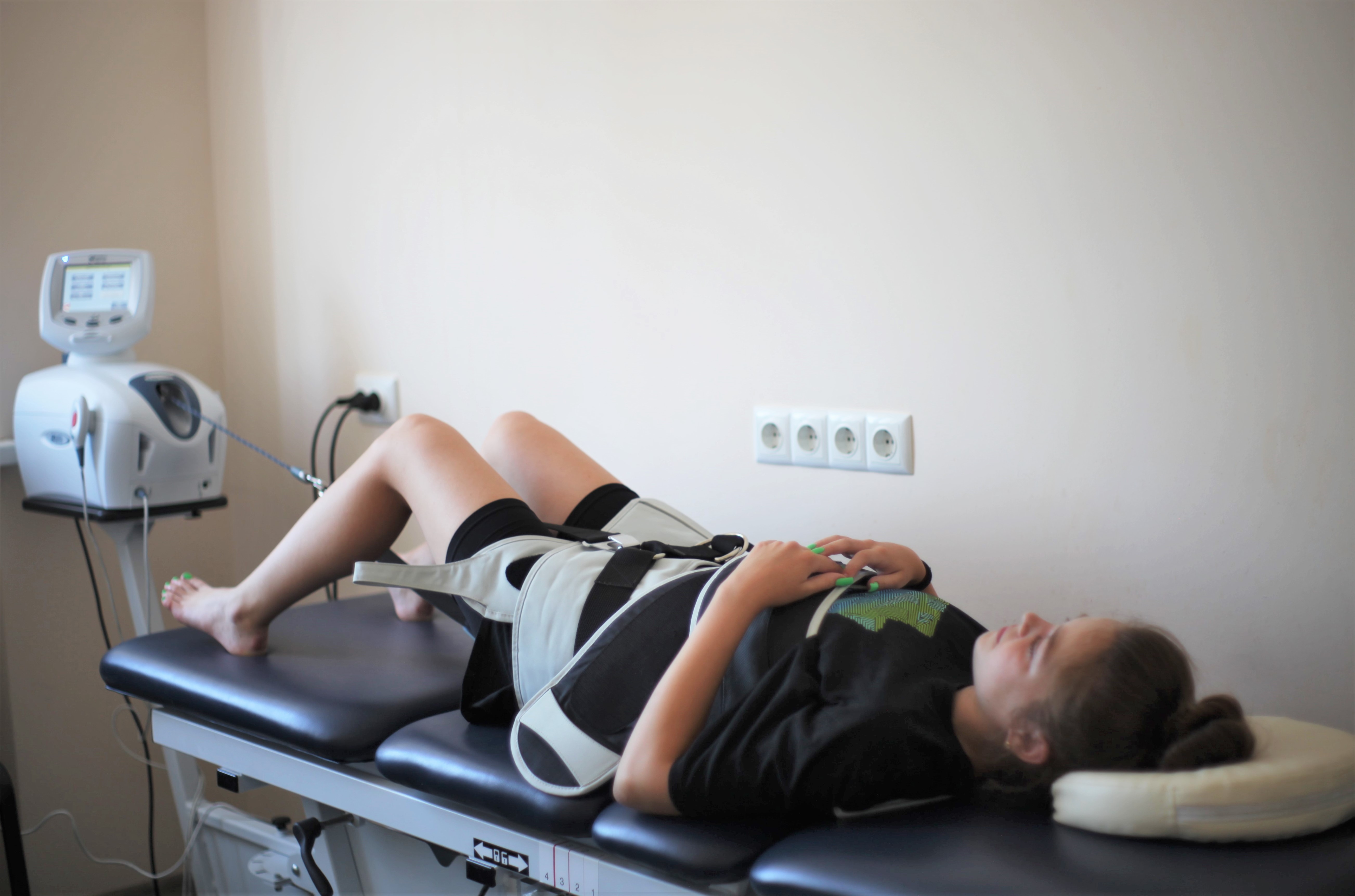 Комп'ютерне витягування хребта