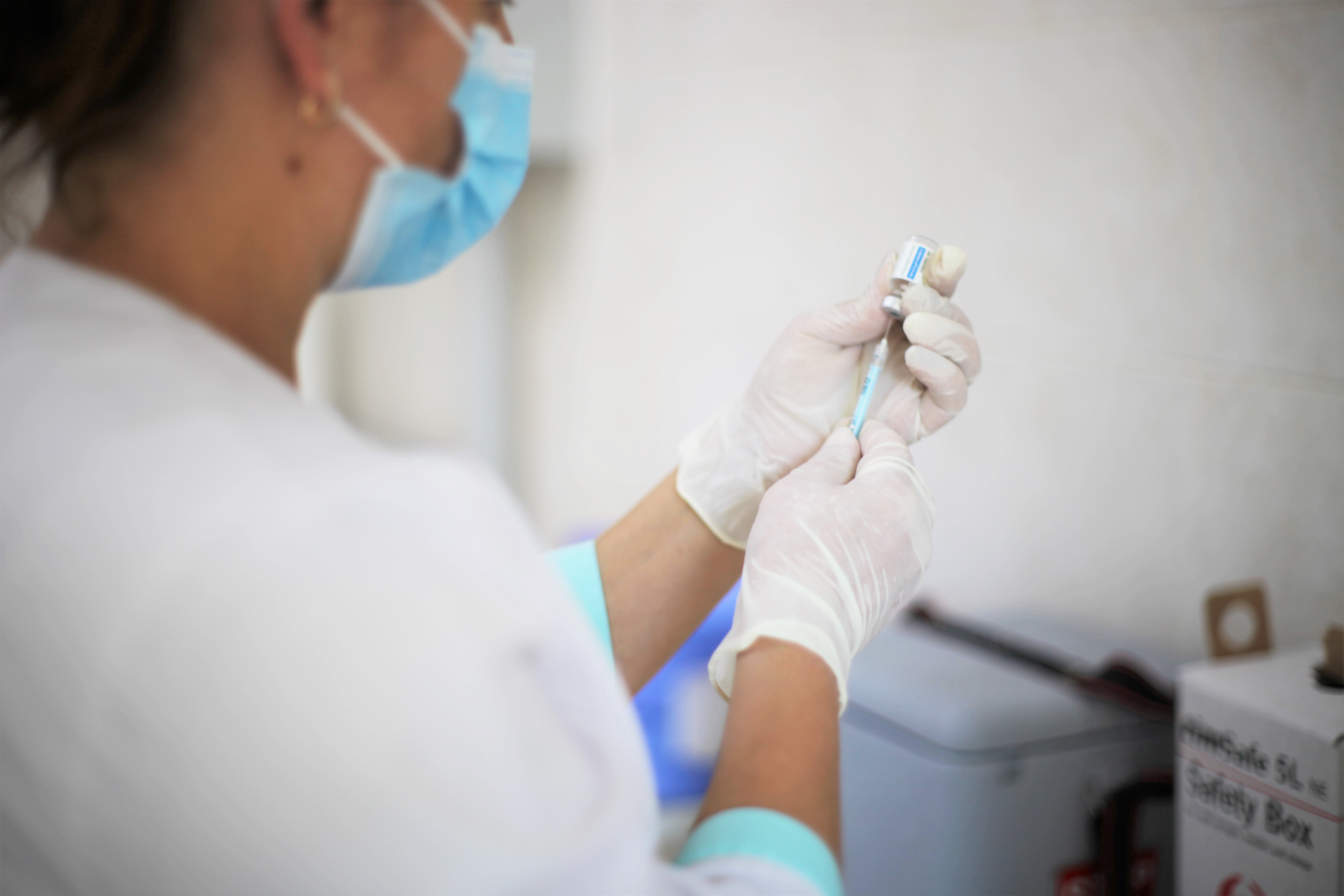 🦠ЗАХИСТІТЬ СЕБЕ ТА СВОЇХ РІДНИХ ВІД COVID-19 ПЕРЕД ПОЧАТКОМ ЕПІДЕМІЧНОГО СЕЗОНУ