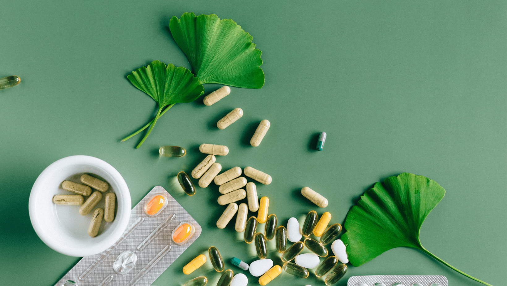 У ЧОМУ НАЙБІЛЬША ЗАГРОЗА ВІД САМОЛІКУВАННЯ АНТИБІОТИКАМИ ❓