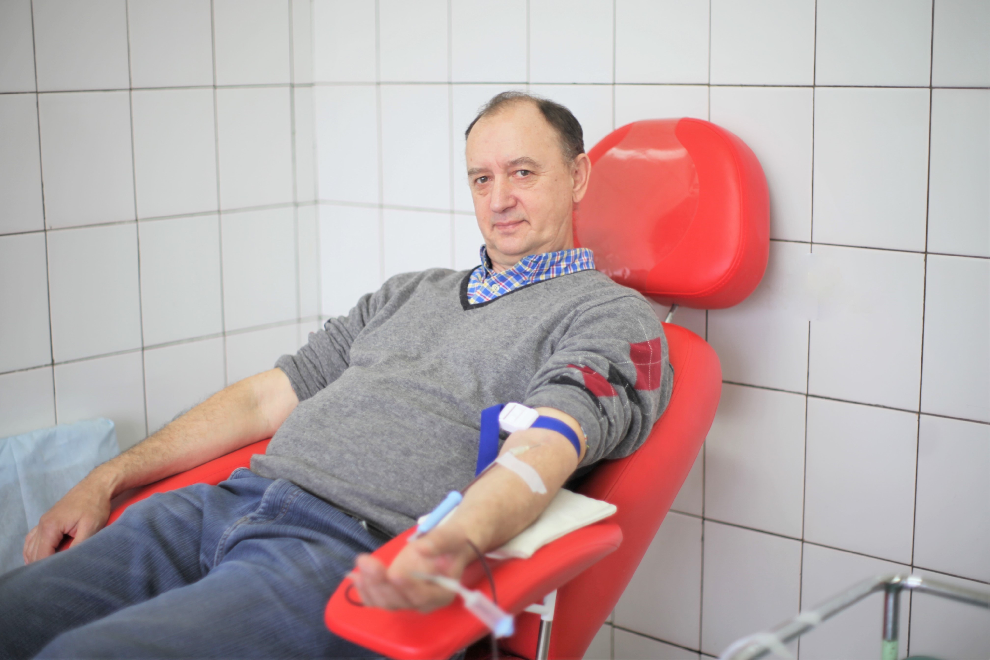 Пан Валерій, від початку повномасштабної війни в Україні він здає кров кожні 2 місяці
