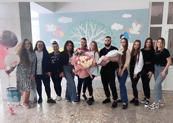 У Лікарні Святого Мартина за тиждень на світ з’явилося 42 дитинки, 24 дівчинки та 18 хлопчиків