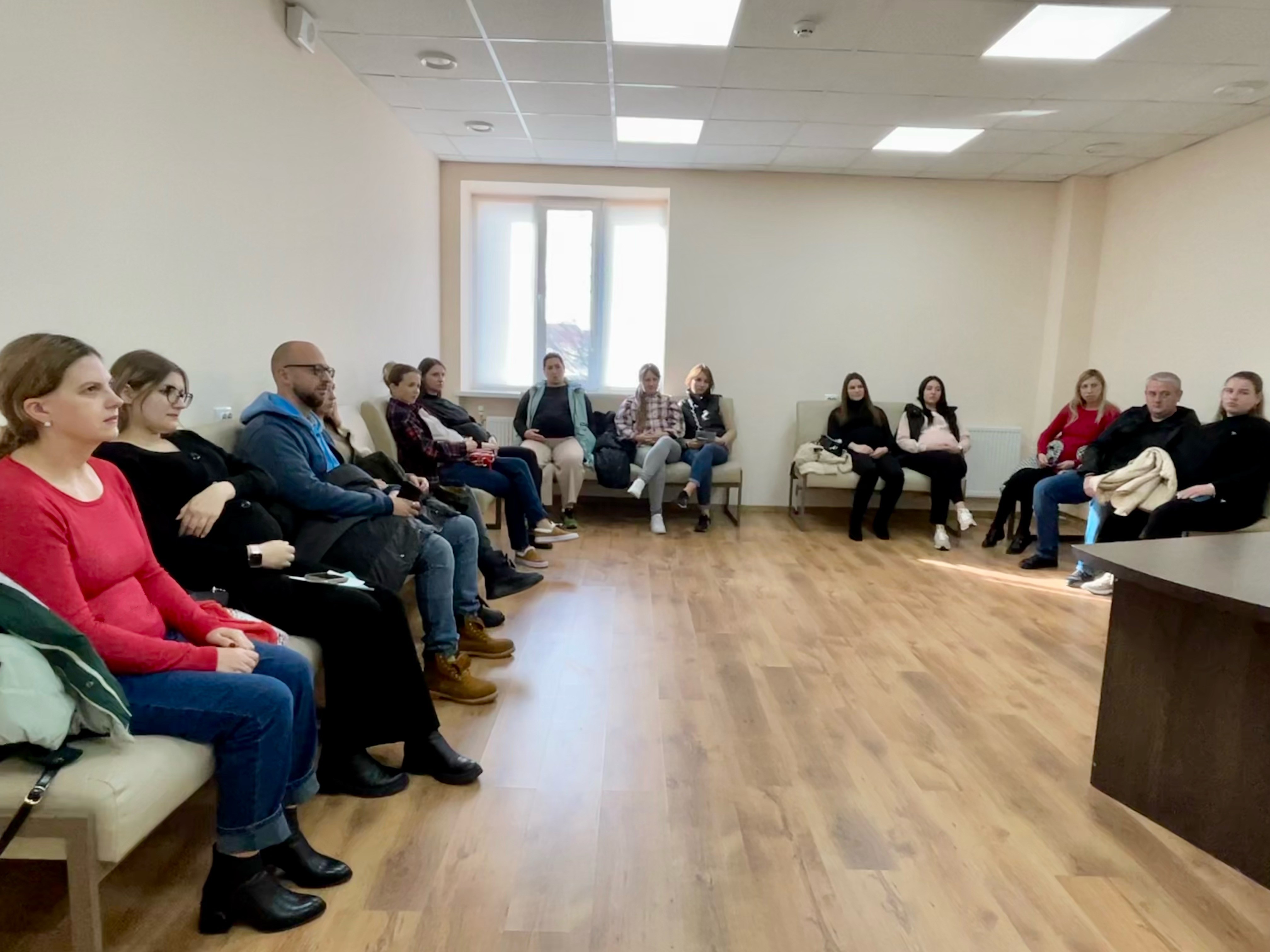 Нагадуємо, щочетверга о 12:00 відбуваються заняття у "Школі відповідального батьківства"