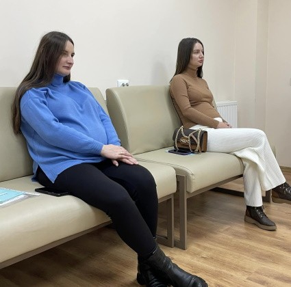 Сьогодні майбутні матусі, вже традиційно, зібралися у "Школі відповідального батьківства"