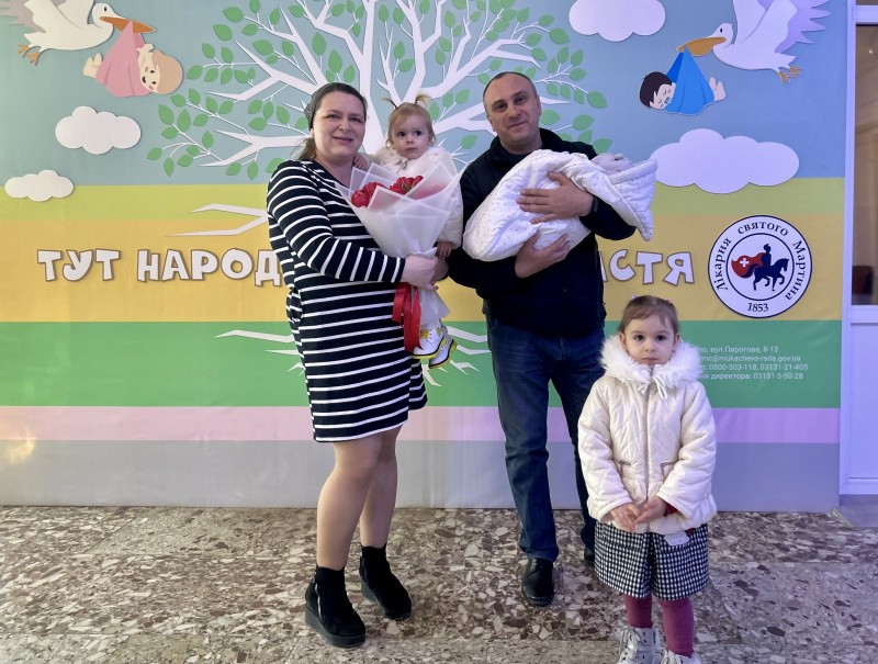У Лікарні Святого Мартина за тиждень на світ з’явилося 44 дитини