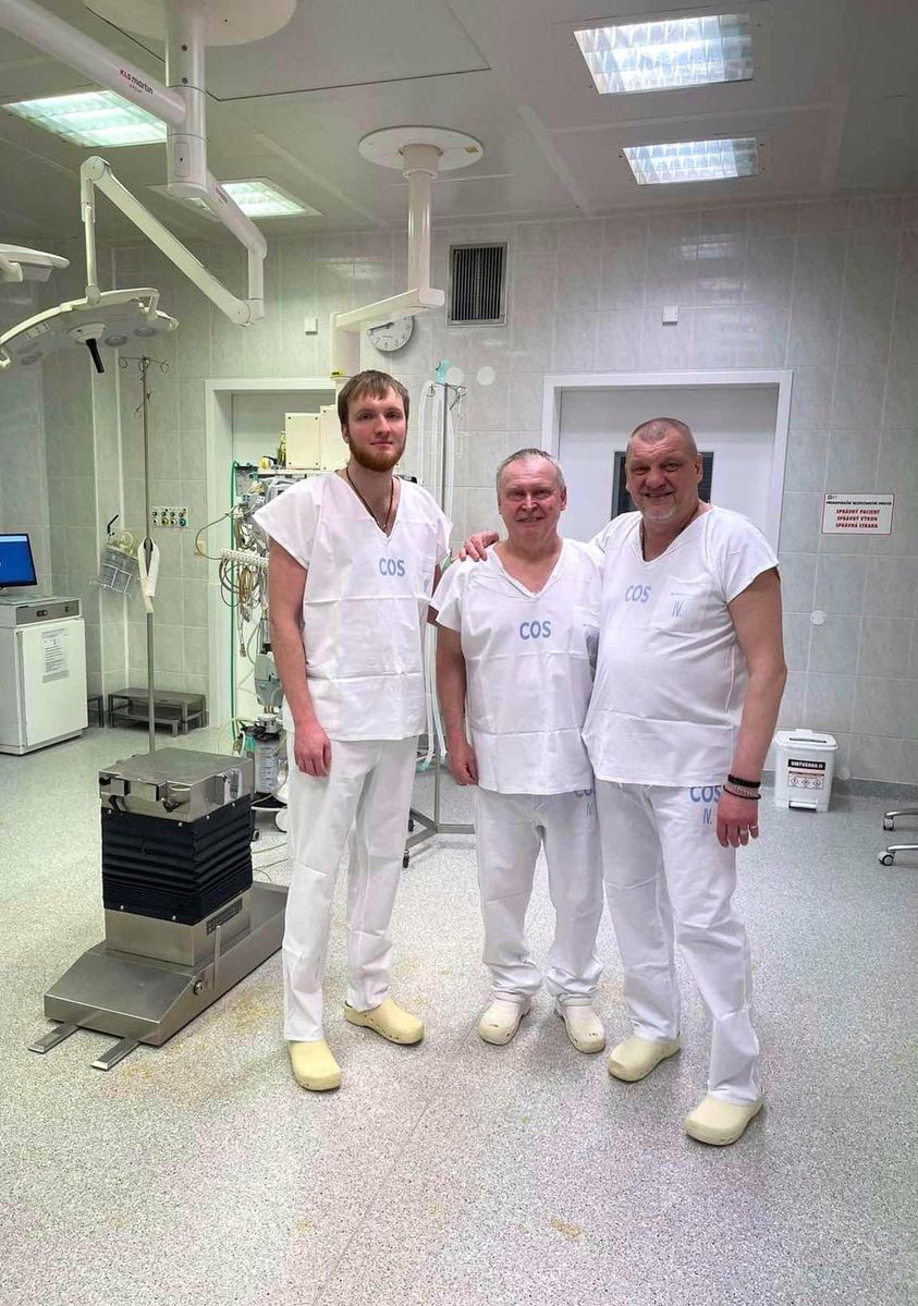 Участь у навчальному курсі з первинної та ревізійної реконструкції кульшового та колінного суглобів