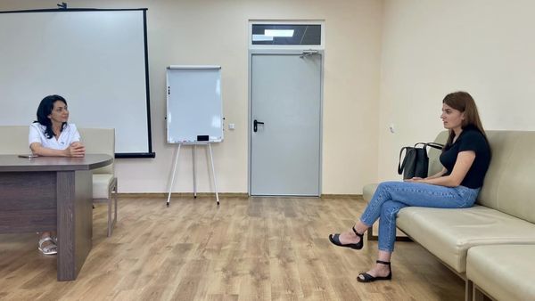 У вівторок відбулося чергове заняття у "Школі усвідомлених батьків"