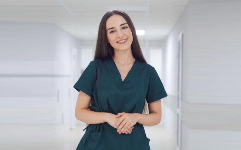 Дуфинець Каміла Віталіївна - акушер-гінеколог пологового відділення перинатального центру Лікарні Святого Мартина