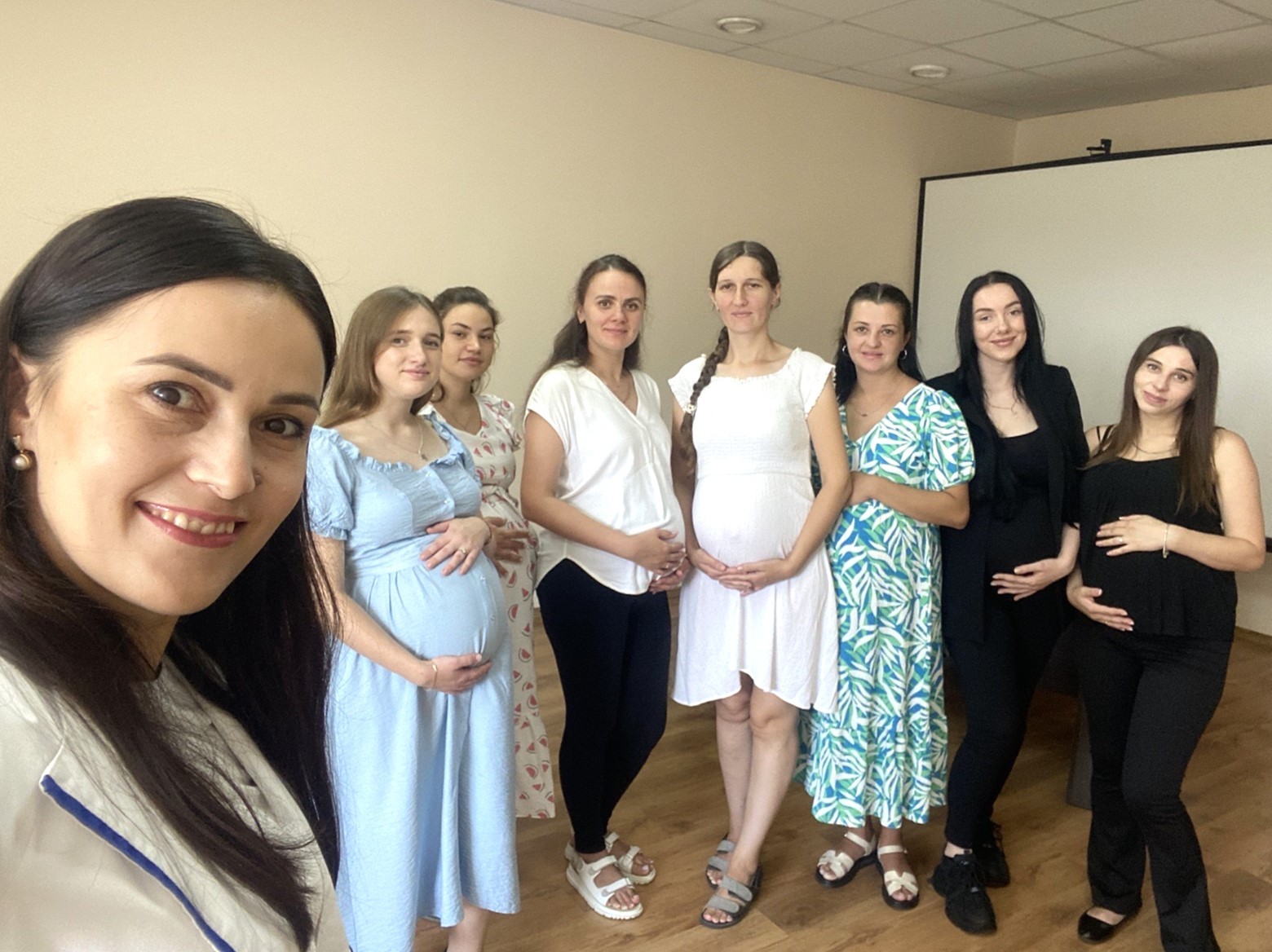 Лікарня Святого Мартина запрошує у "Школу відповідального батьківства"