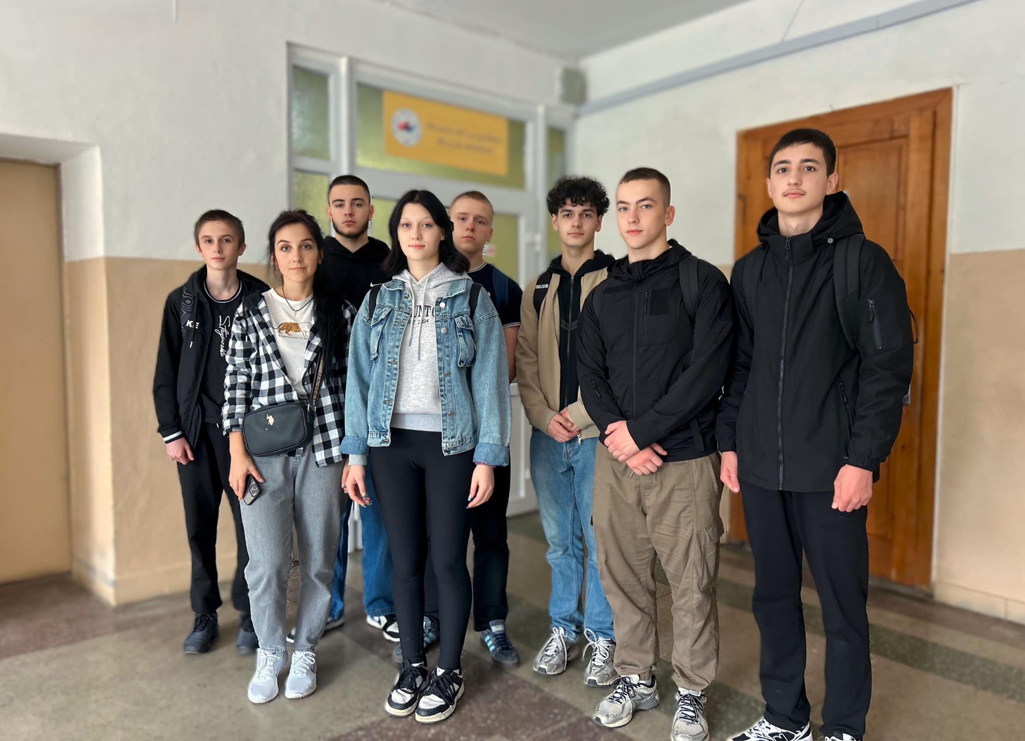 Школярі подякували захисникам за їх важку роботу