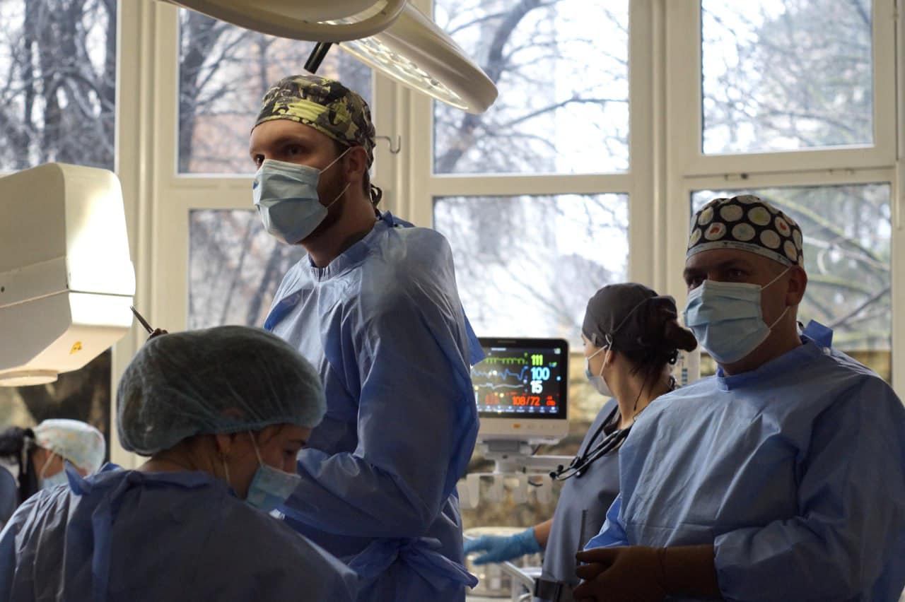 Була проведена крізьшкірна вертебропластика