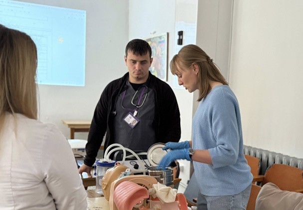 Тренінги на тему «Профілактика вентилятор-асоційованої пневмонії у дорослих»