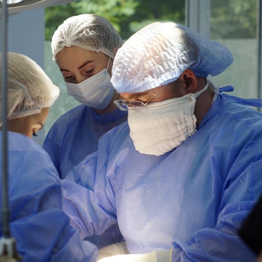 Пологове відділення Лікарні Святого Мартина отримало теплі слова вдячності на адресу завідувача, Юрія Токарського, від родини Кайзер Пологове відділення Лікарні Святого Мартина отримало теплі слова вдячності на адресу завідувача, Юрія Токарського, від родини Кайзер