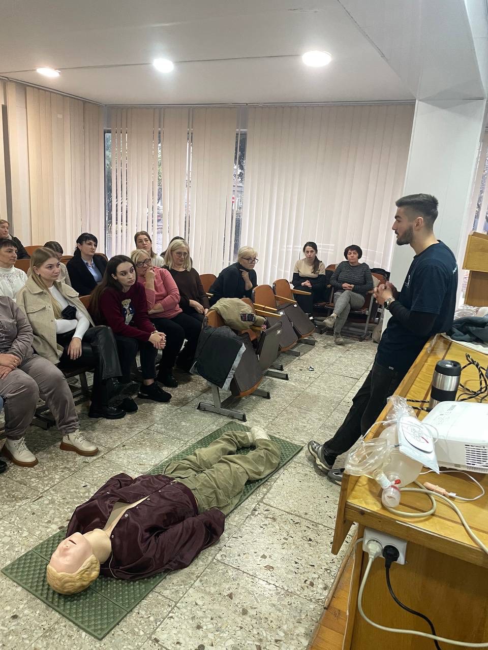 У Лікарні Святого Мартина відбувся навчальний курс «Базова підтримка життя у дорослих»