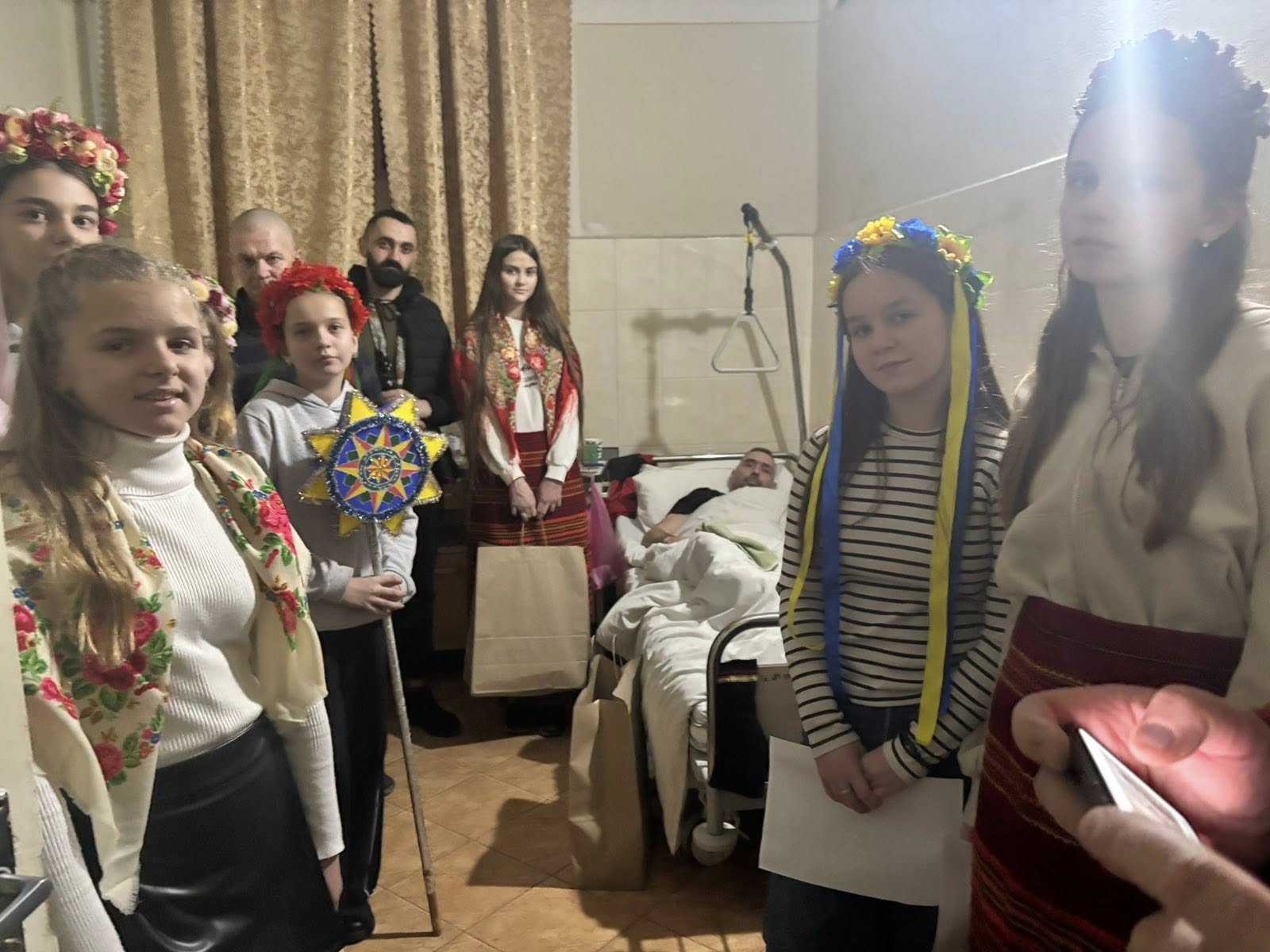 У святкові різдвяні дні Лікарню Святого Мартина відвідали колядники У святкові різдвяні дні Лікарню Святого Мартина відвідали колядники