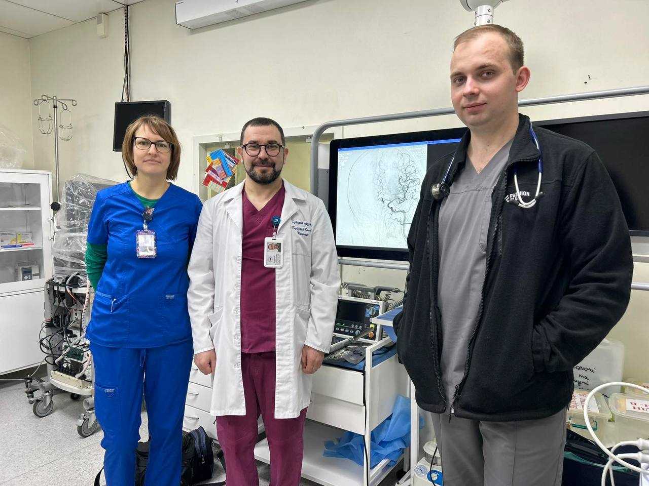 МОЗОК — ЧАС. І ще — команда, яка не здається