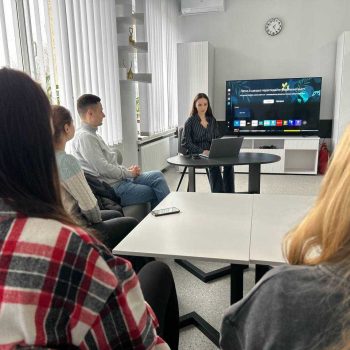 photo_5465380403272158882_y