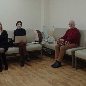 photo_5470023529207107983_y