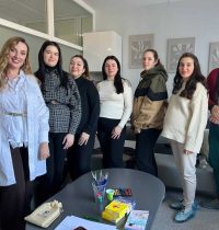 photo_5280715651565688257_y