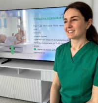 photo_5321536146028303793_y