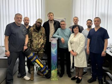 Заміна колінного суглоба Заміна колінного суглоба