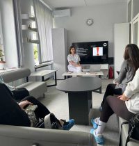 photo_5409212422997873968_y