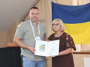Завідувач хірургічного відділення №1 Лікарні Святого Мартина Степан Сірчак отримав Почесну грамоту Закарпатської обласної військової адміністрації