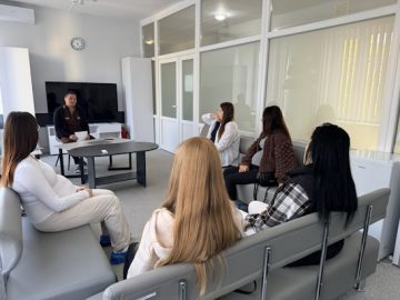 Дитячий масаж та гімнастика: що важливо знати батькам Дитячий масаж та гімнастика: що важливо знати батькам
